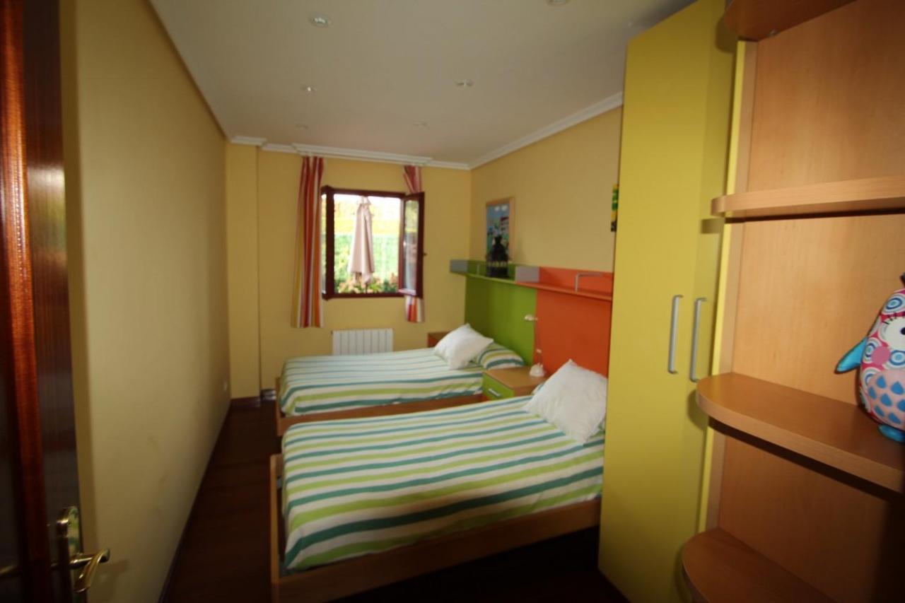 Apartamento En Complejo Residencial Rovacias Comillas Kültér fotó