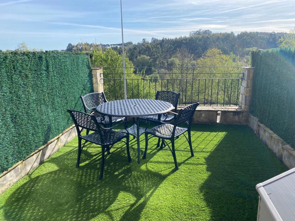 Apartamento En Complejo Residencial Rovacias Comillas Kültér fotó